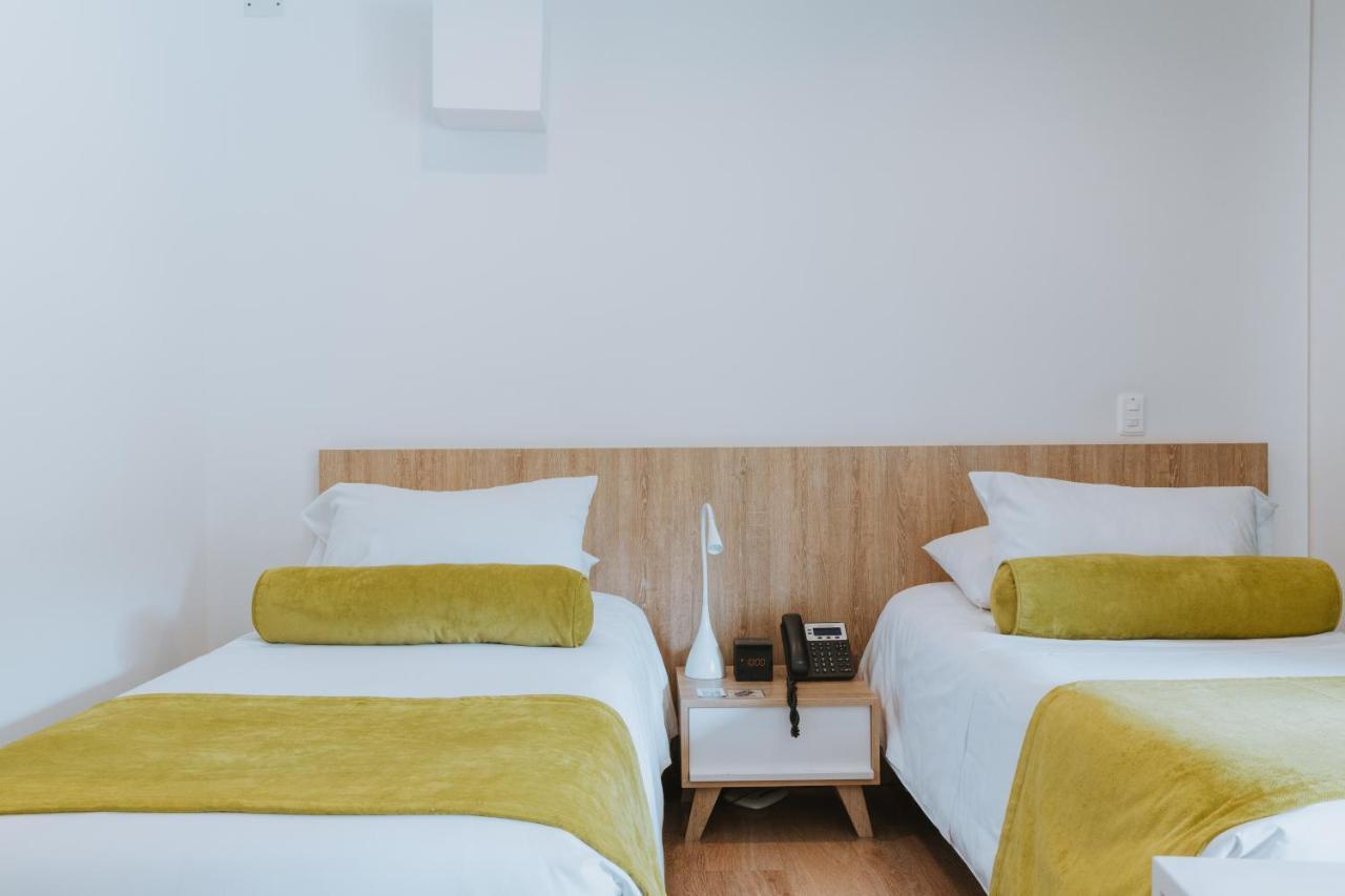 Travelers Rio Verde Living Suites Rionegro Exterior photo