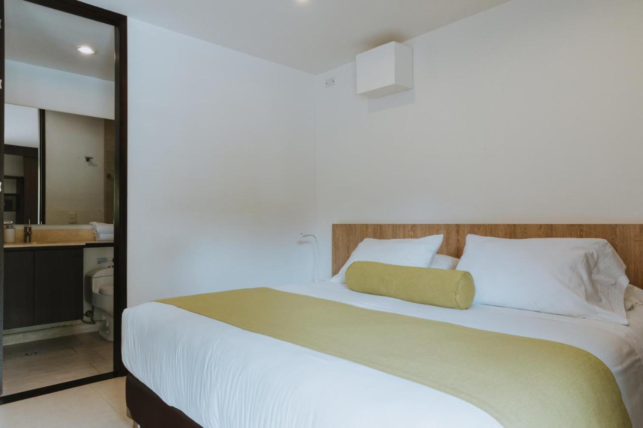 Travelers Rio Verde Living Suites Rionegro Exterior photo
