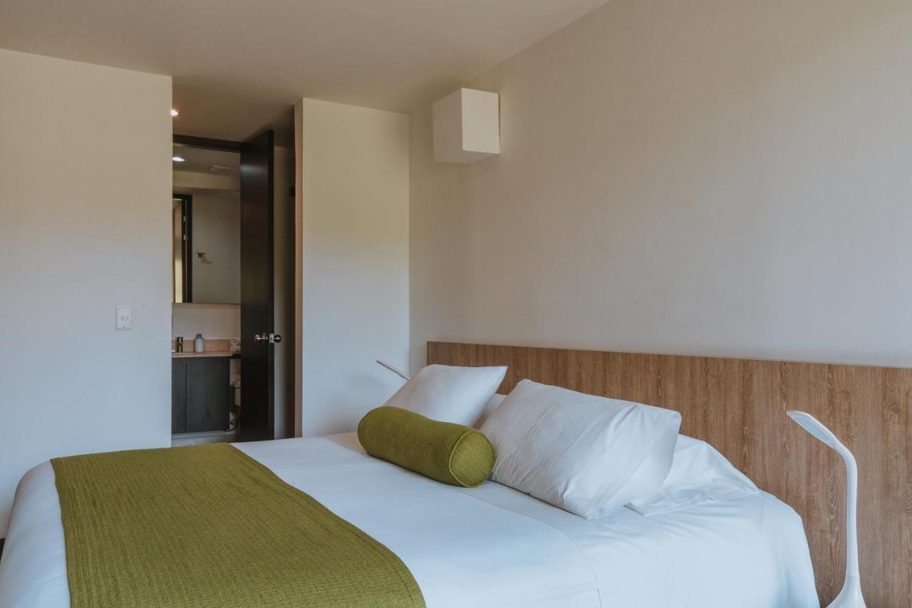 Travelers Rio Verde Living Suites Rionegro Exterior photo