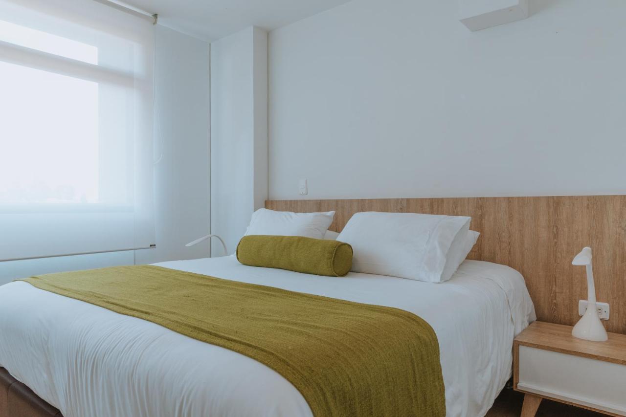 Travelers Rio Verde Living Suites Rionegro Exterior photo