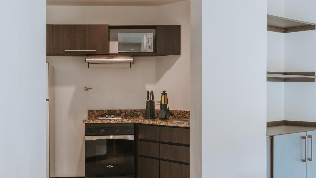 Travelers Rio Verde Living Suites Rionegro Exterior photo