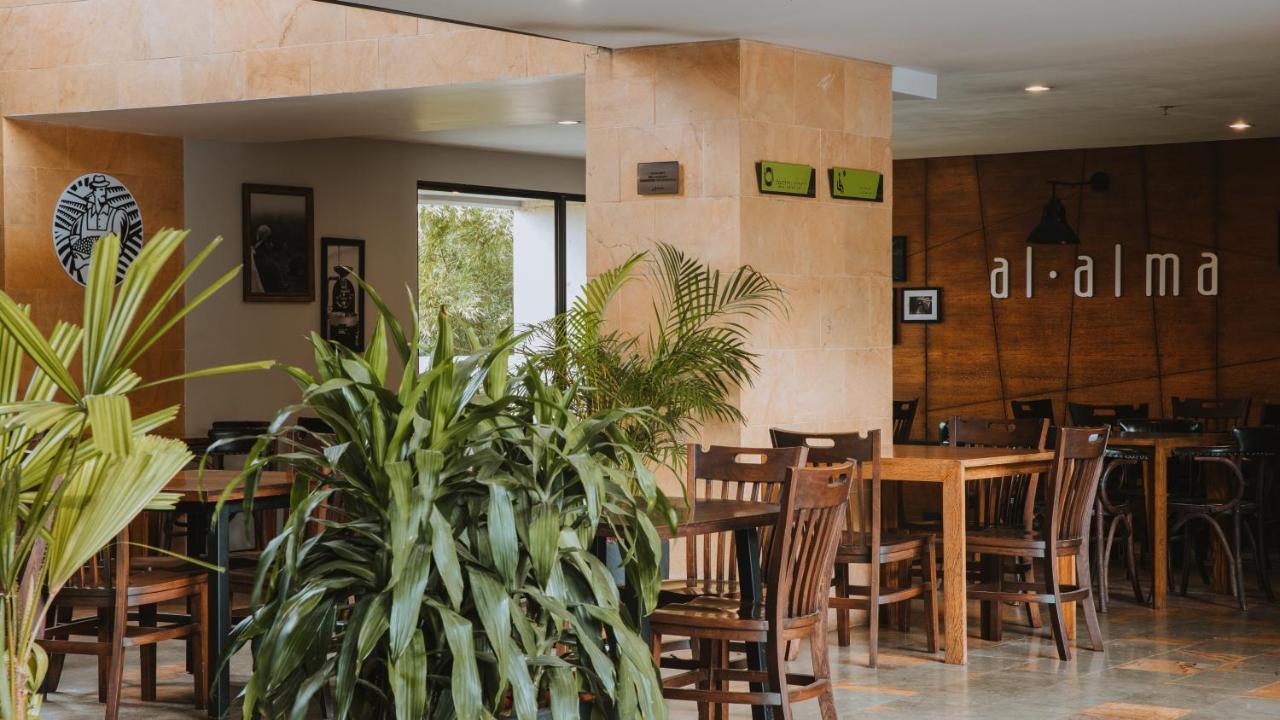 Travelers Rio Verde Living Suites Rionegro Exterior photo