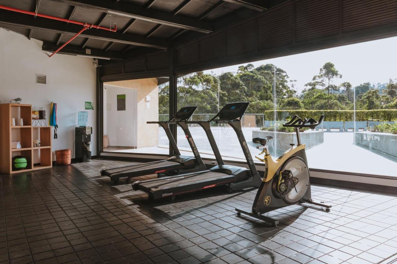 Travelers Rio Verde Living Suites Rionegro Exterior photo