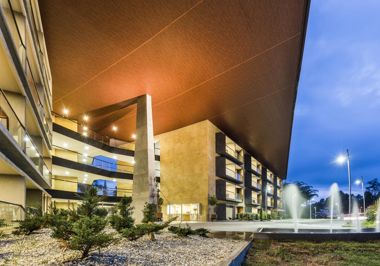 Travelers Rio Verde Living Suites Rionegro Exterior photo